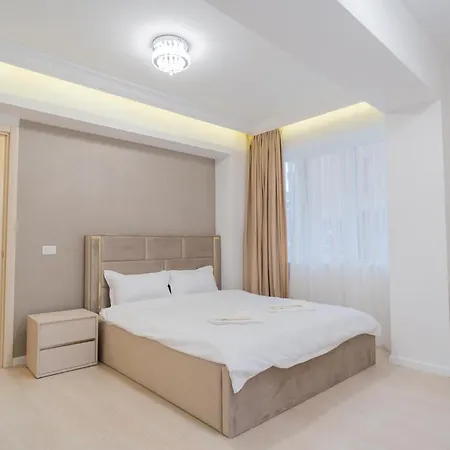 Huge Luxury Flat With 3br - Pool & Gym * Bucharest