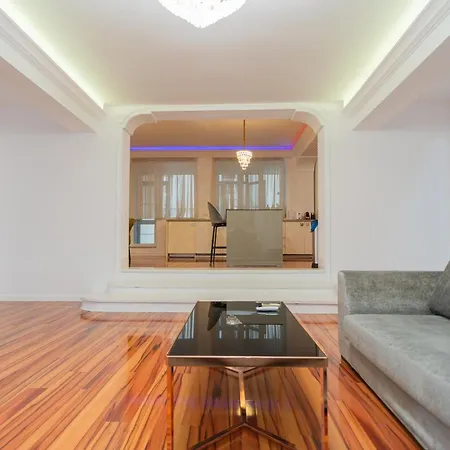 Apartment Huge Luxury Flat With 3br - Pool & Gym