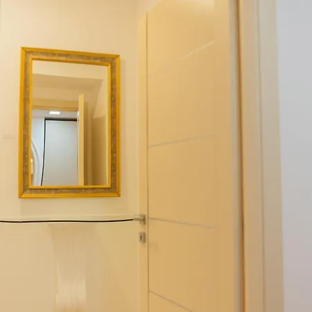 Huge Luxury Flat With 3br - Pool & Gym דירה