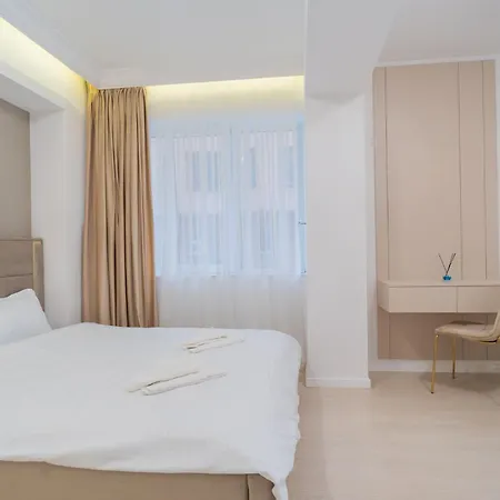 דירה Huge Luxury Flat With 3br - Pool & Gym בוקרשט