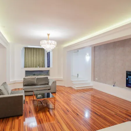 Huge Luxury Flat With 3br - Pool & Gym