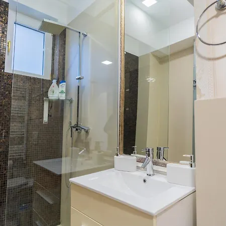 דירה Huge Luxury Flat With 3br - Pool & Gym בוקרשט
