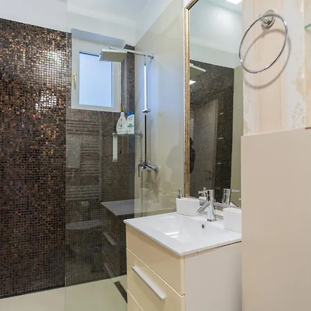 דירה Huge Luxury Flat With 3br - Pool & Gym